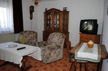 ลันด์กาสท์เฮาส์ วัลเดอสรู Hotel Welschneudorf ภายนอก รูปภาพ