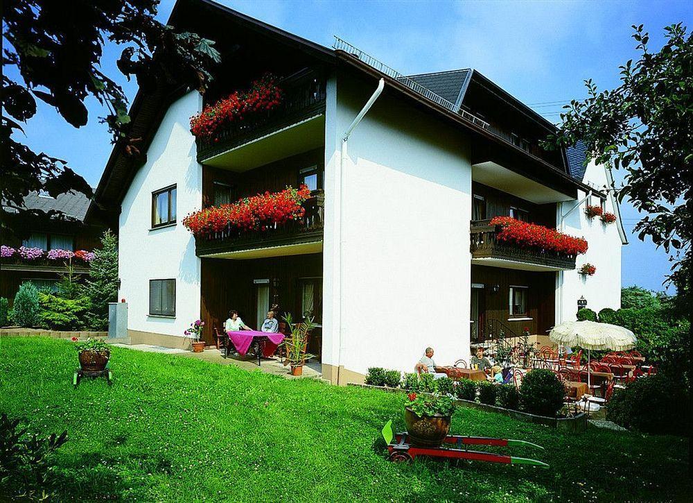 ลันด์กาสท์เฮาส์ วัลเดอสรู Hotel Welschneudorf ภายนอก รูปภาพ